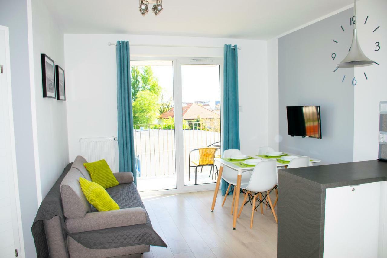 Grey & White Pogodne Apartment Kolobrzeg Exterior photo